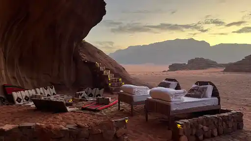 Bivouac dans notre grotte, Wadi Rum