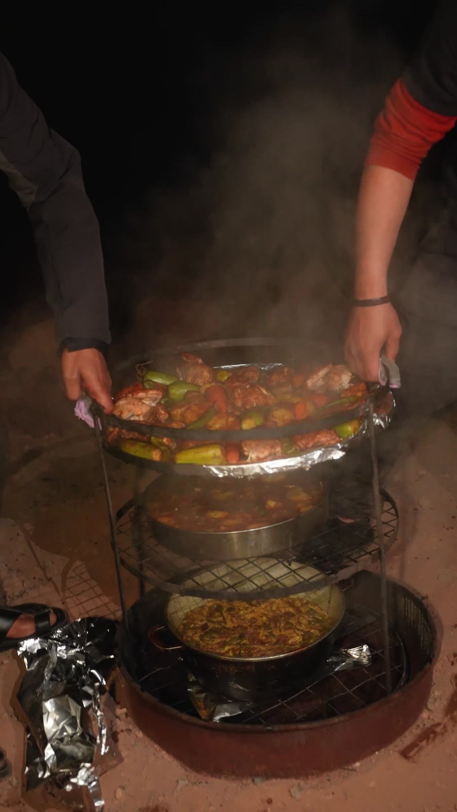 Dîner bédouin cuit sous le sable